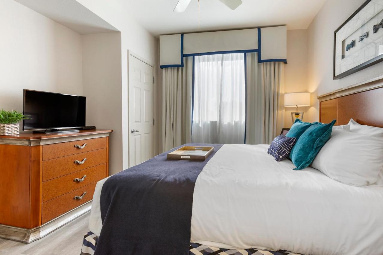 One Bedroom Deluxe
