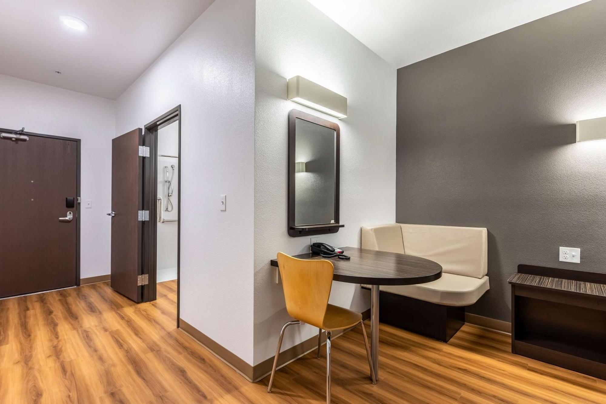 2 QUEEN BEDS | MINI FRIDGE | NON-SMOKING |