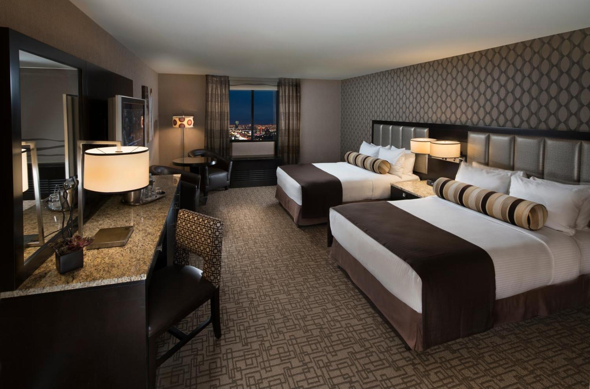 Gold Tower Deluxe with Two Double Beds