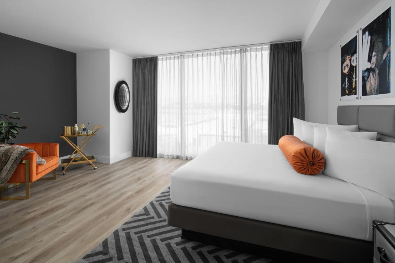 Junior King Suite
