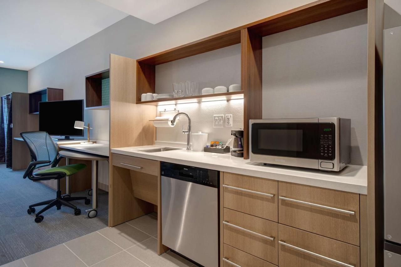 King Studio Suite