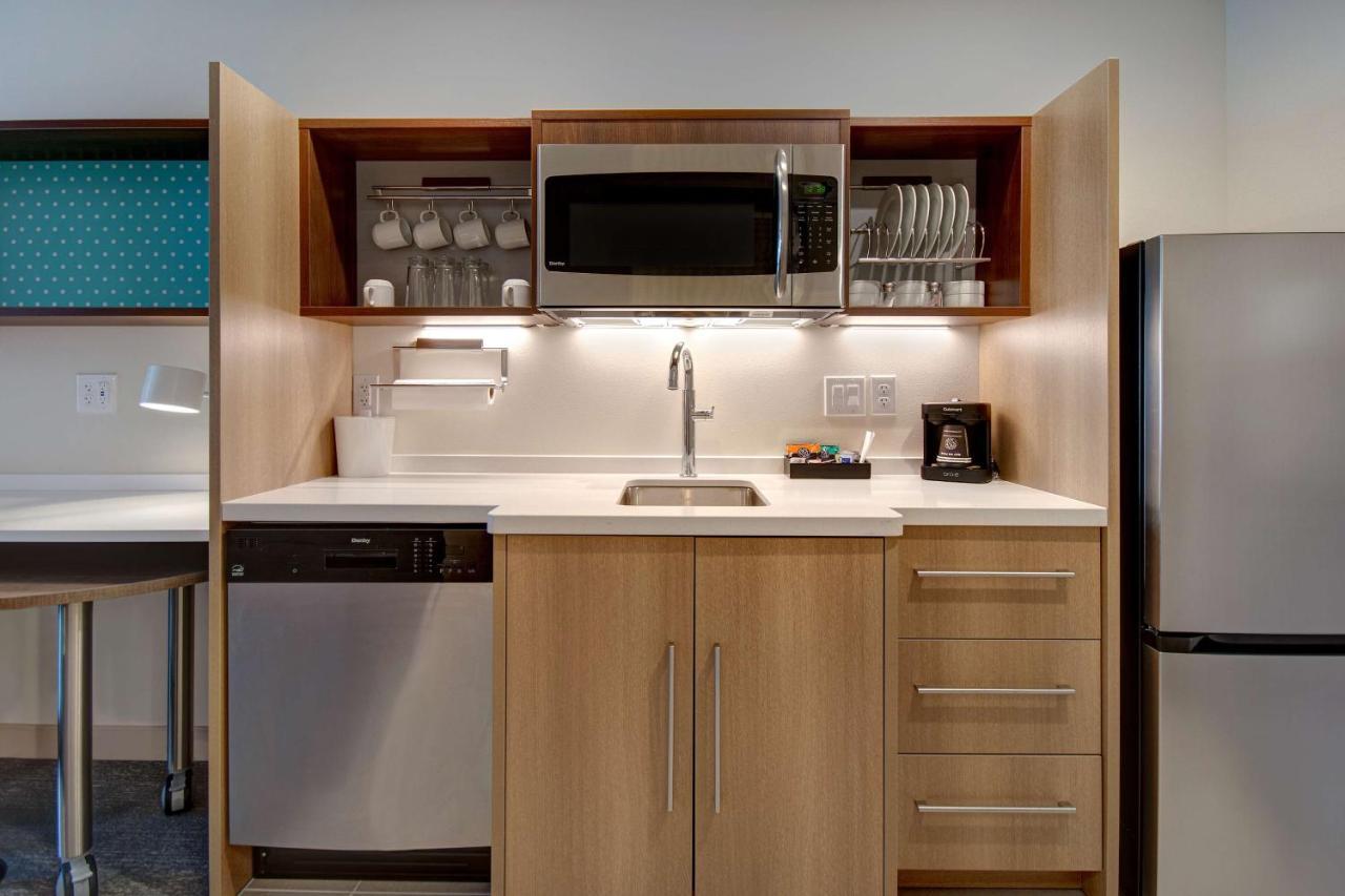 King Studio Suite