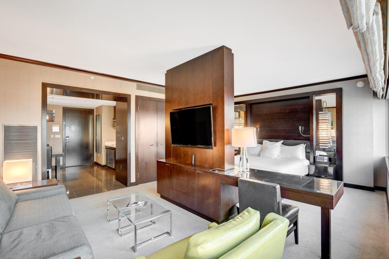Superior King Suite