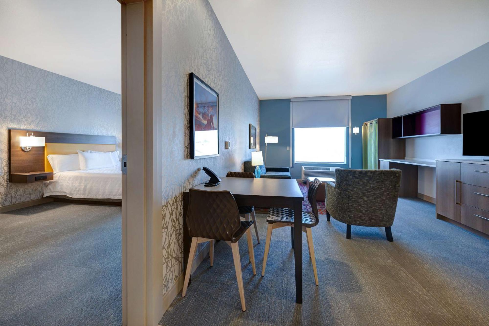 One-Bedroom King Suite Non-Smoking