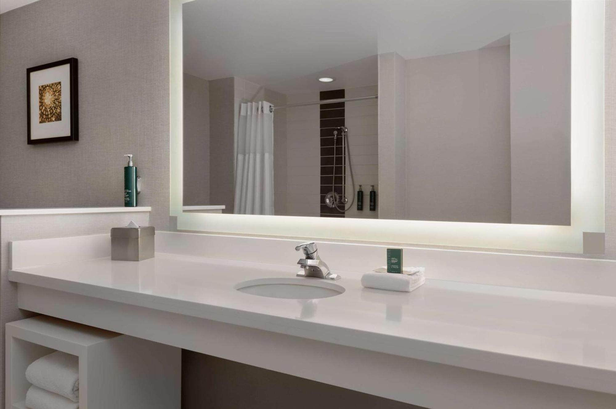 Queen Room Two Queen Beds Mobility or Hearing Accessible