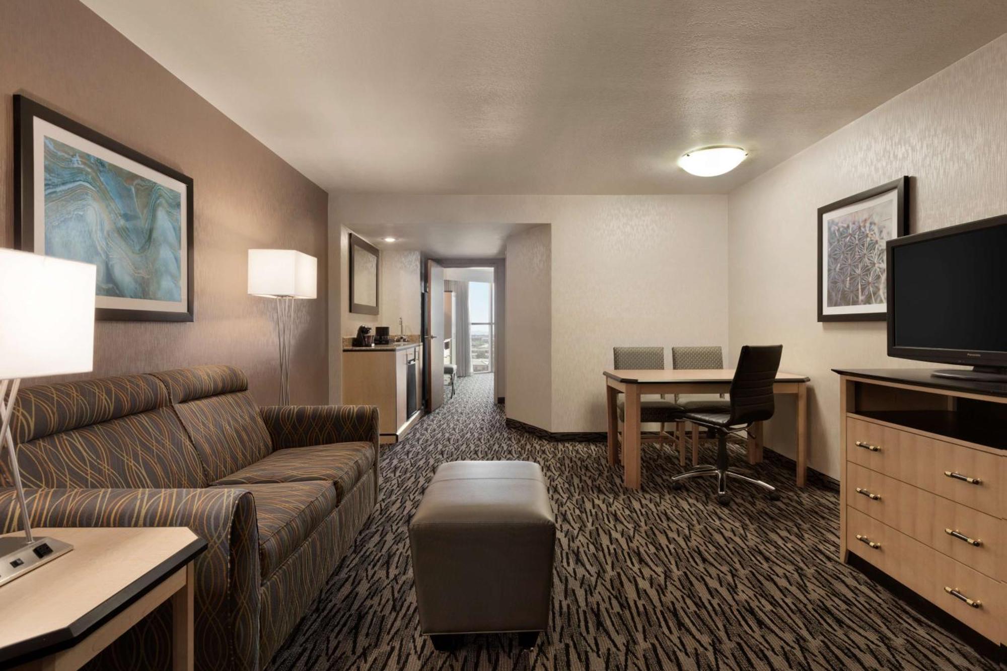 Two-Room King Suite Balcony