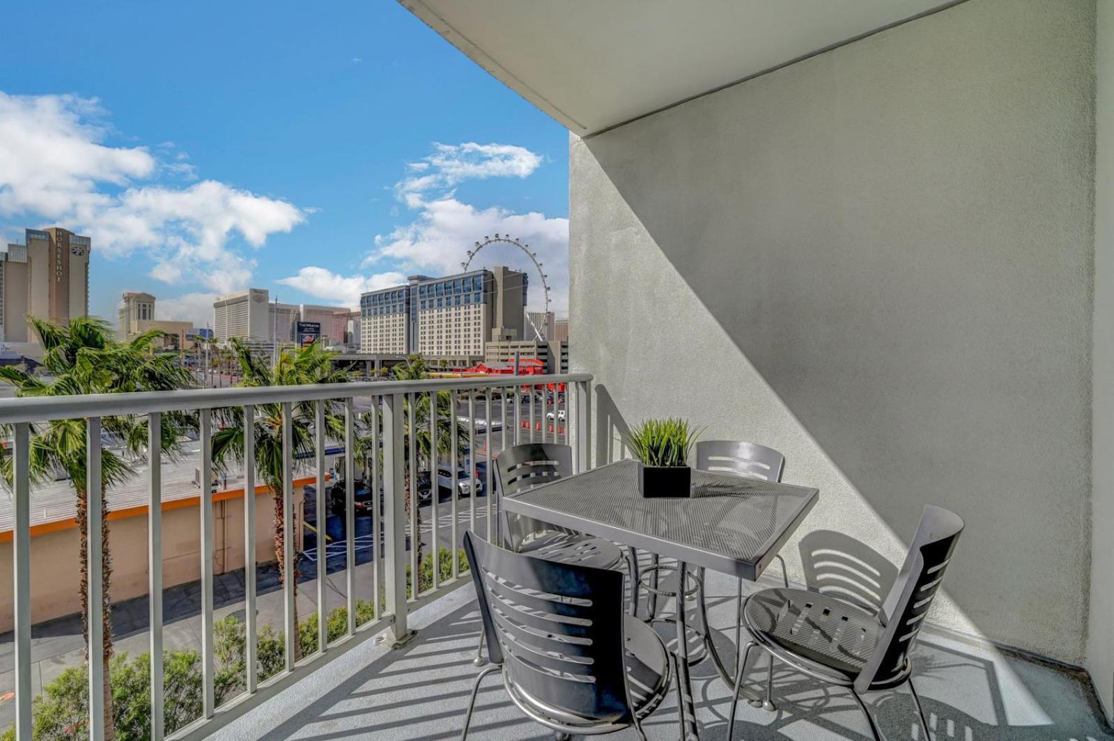 Suite Balcony
