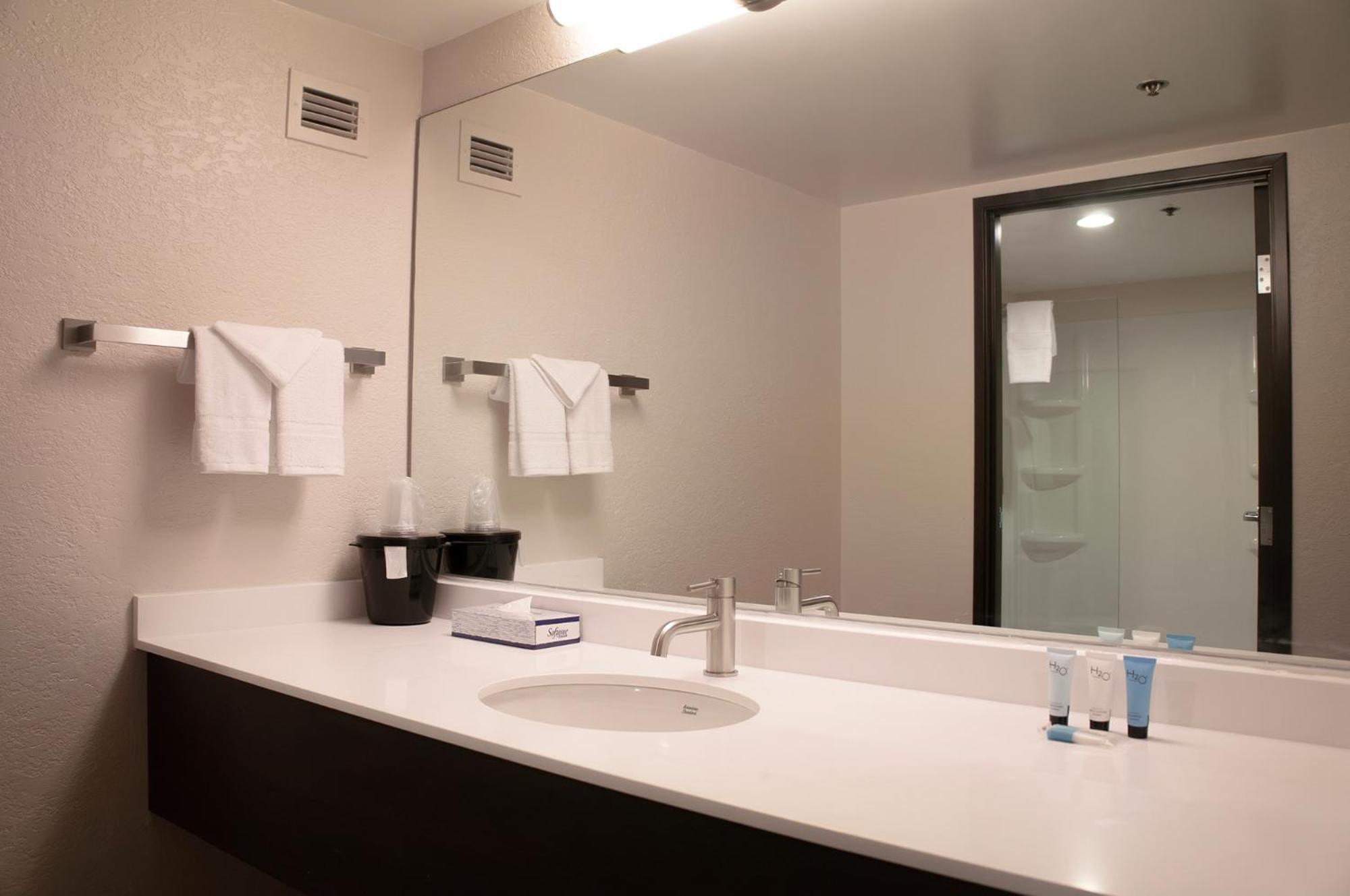 Klondike Deluxe 1 King Bed,1616872818:JPEG