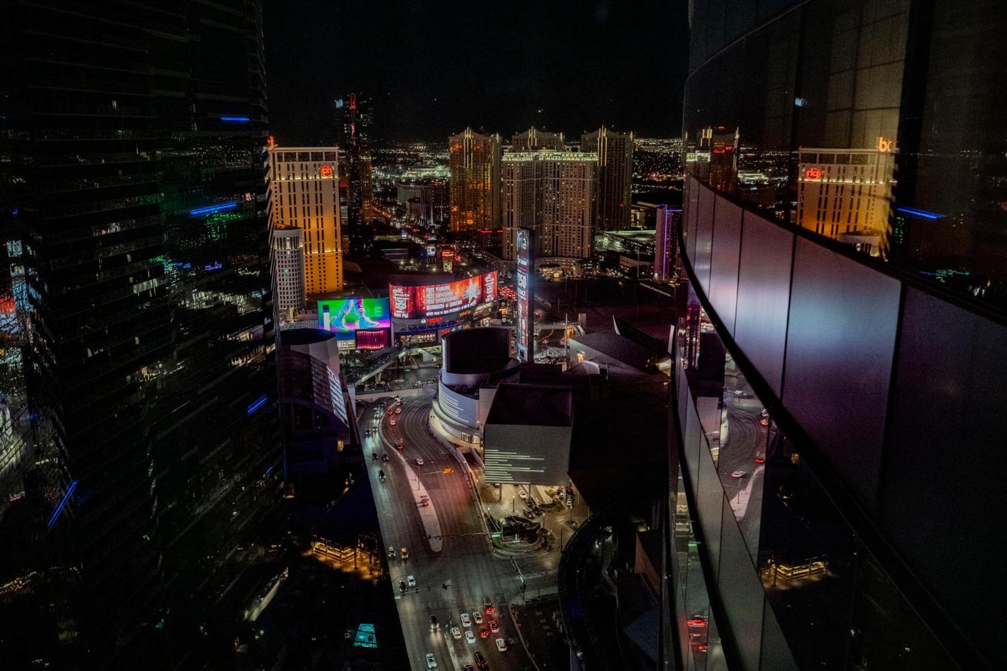 One-Bedroom PH Floor & Strip View
