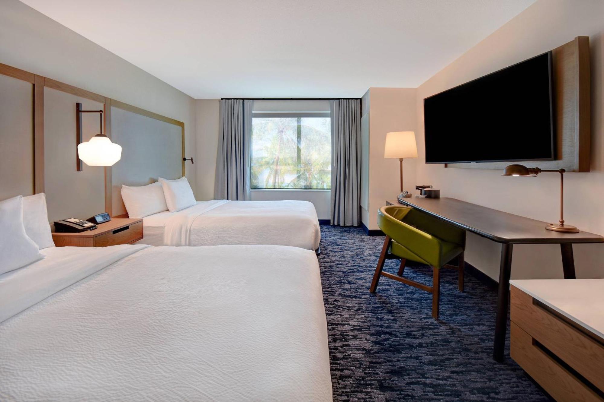 Guest room 2 Queen City view