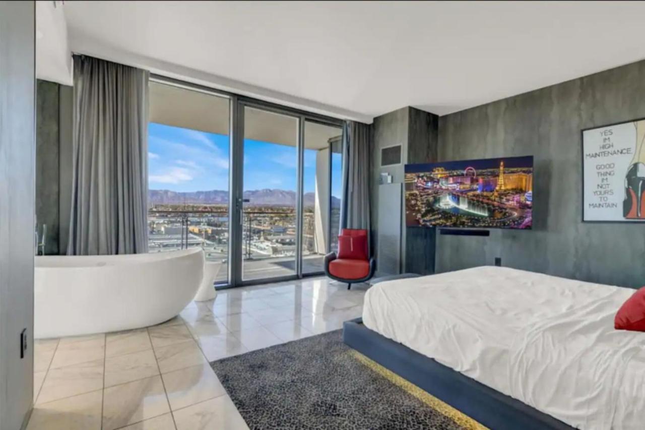 Suite Balcony