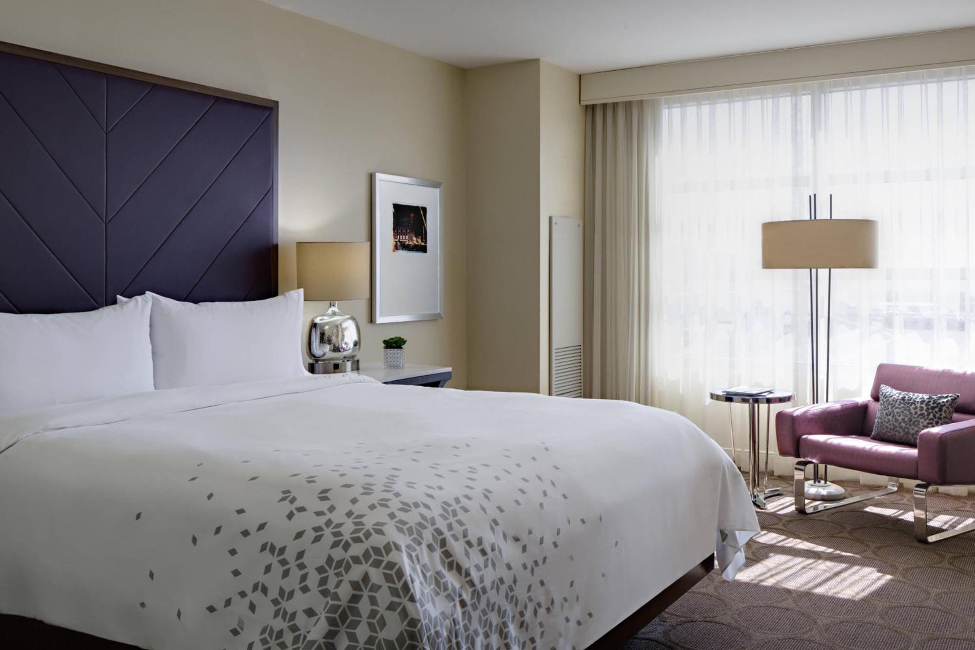 King Room,1643157921:JPEG