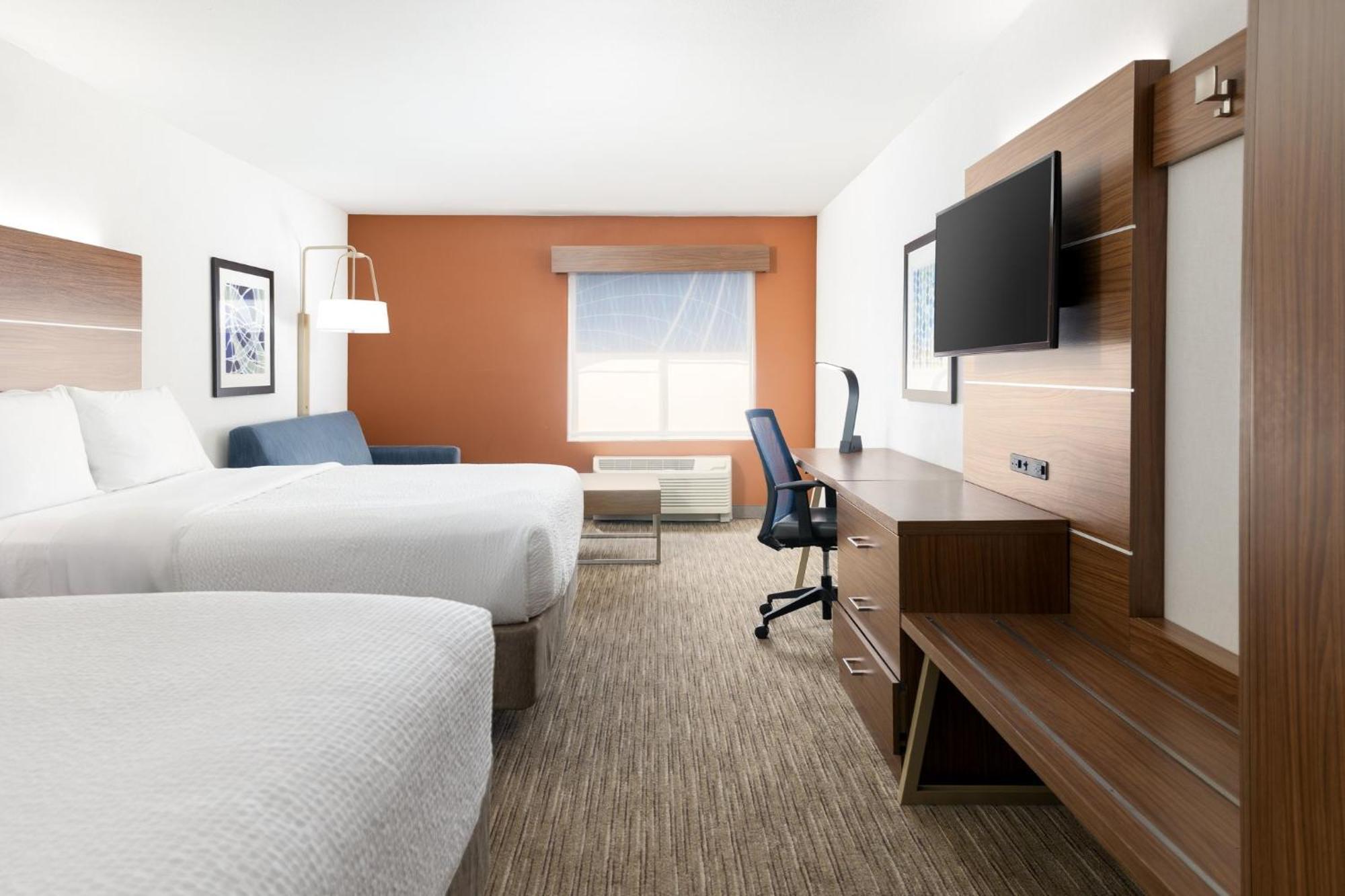 Suite Two Queen Beds