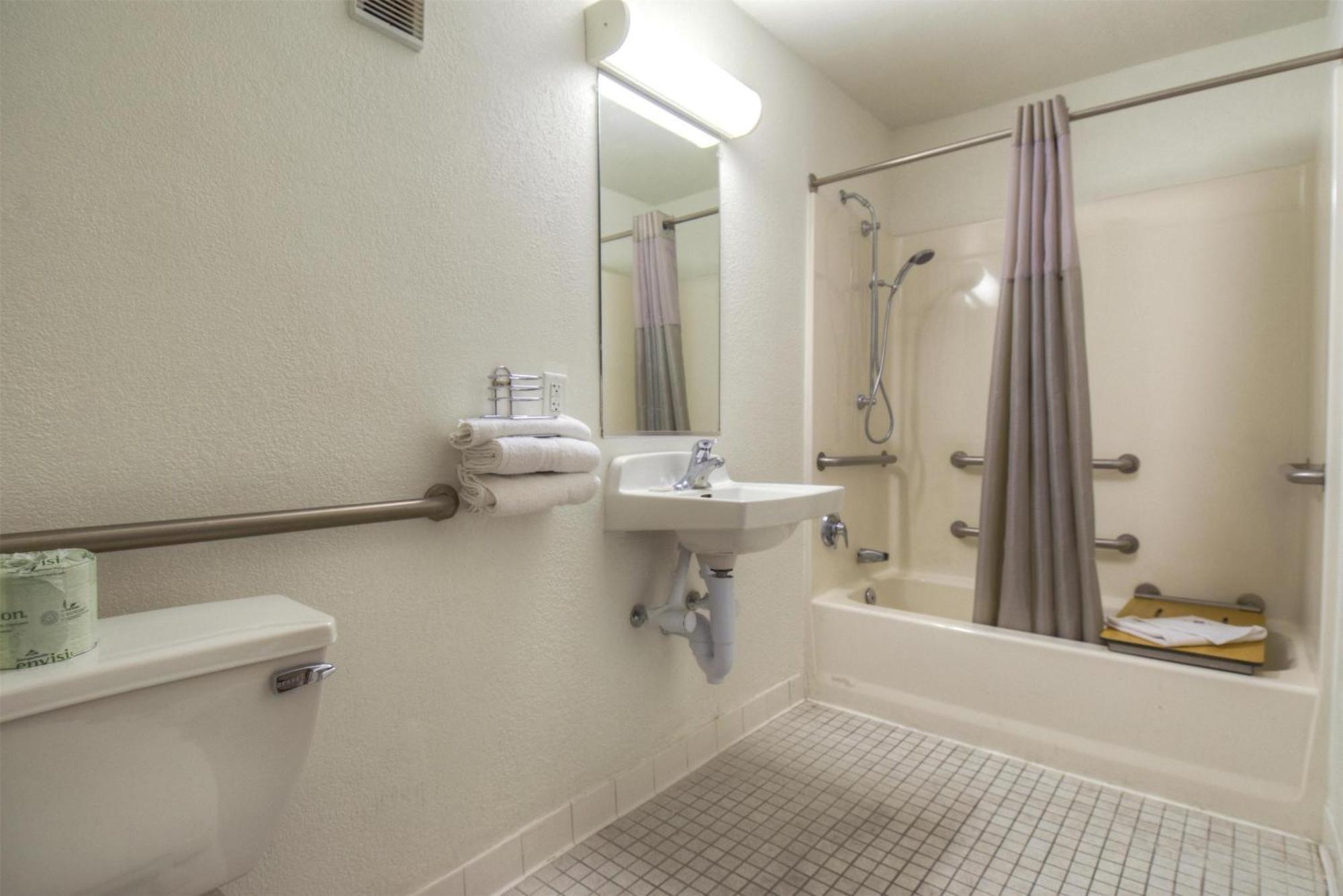Quadruple Room Disability Access Non-Smoking