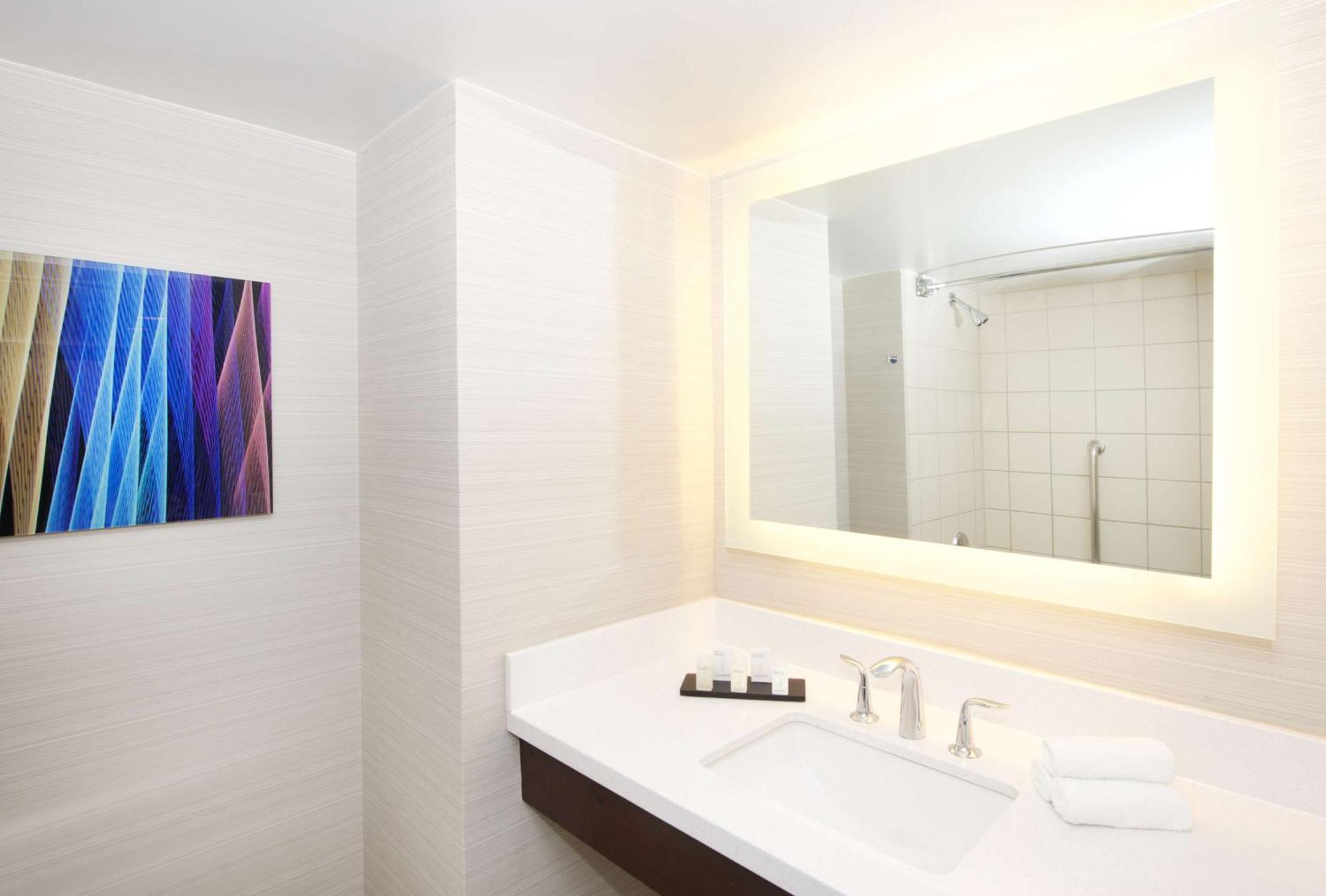 Two-Bedroom Premium Suite Two Double Beds