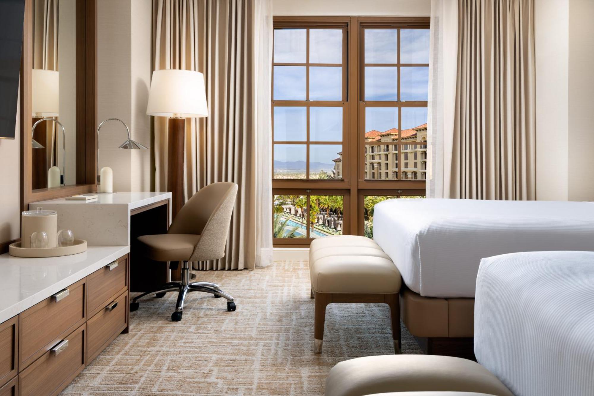 Resort View Two Queen Newly Remodeled