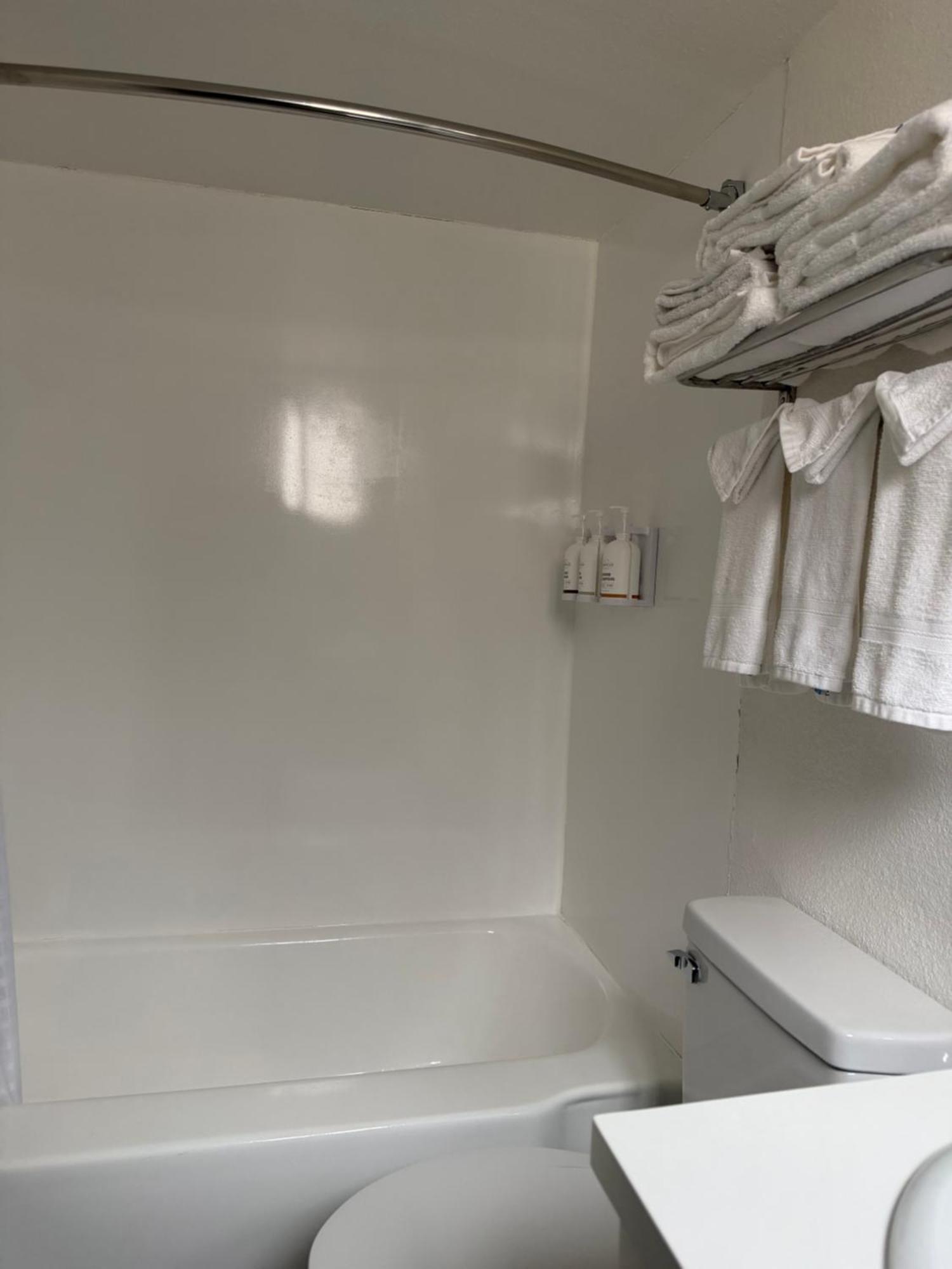 One-Bedroom Suite One King Bed One Queen Bed Non-Smoking