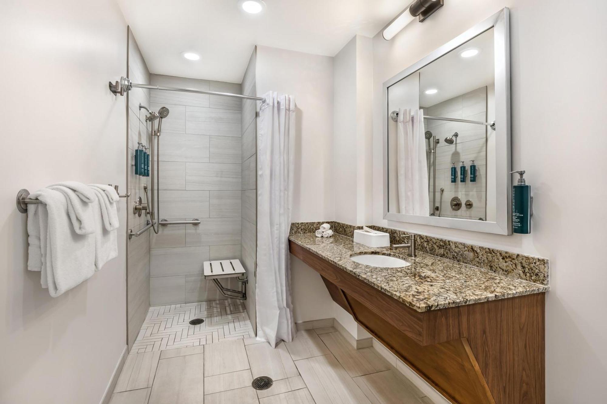 One-Bedroom King Suite with Roll-In Shower,1756510070:JPEG