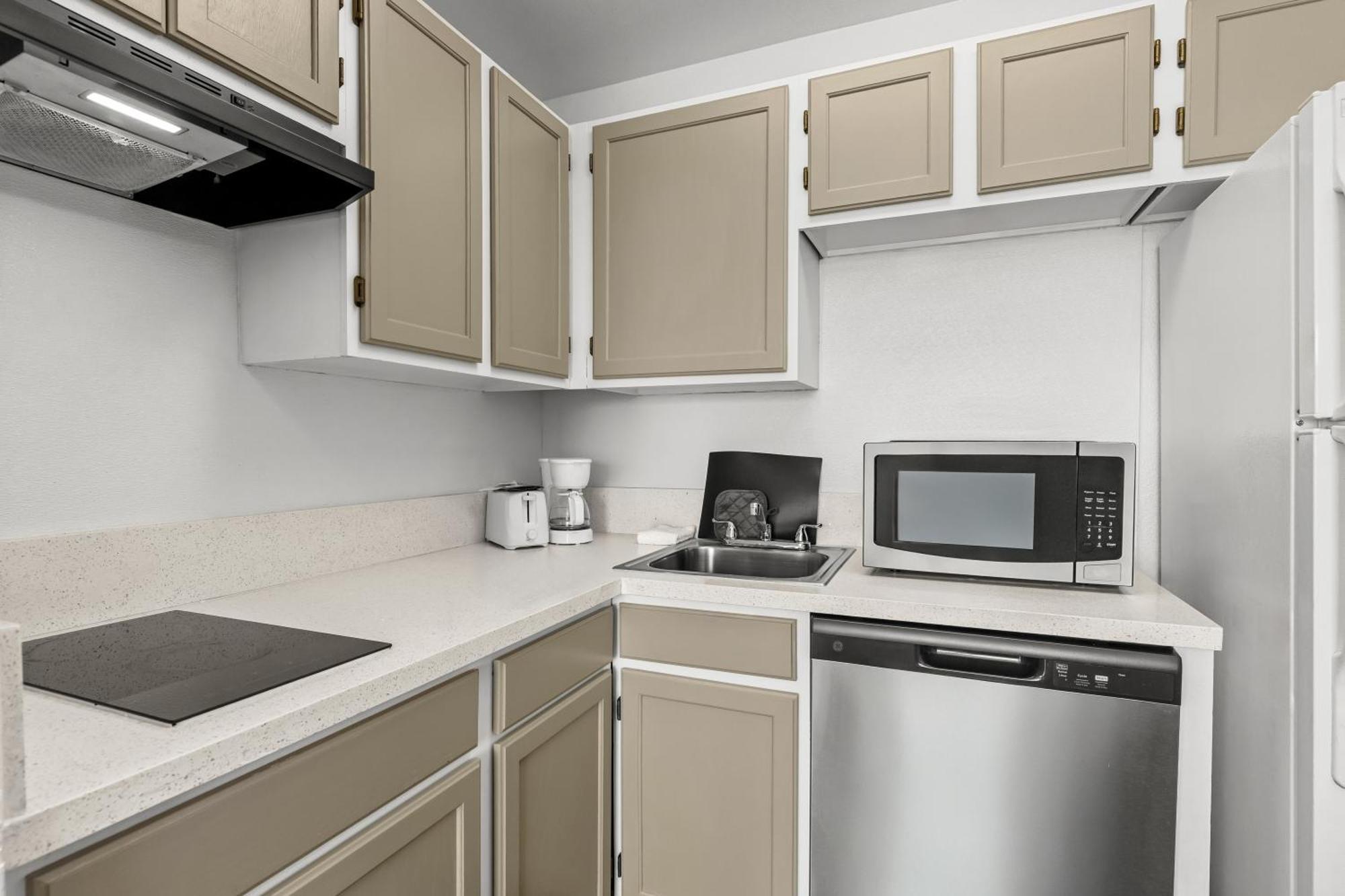 Superior Double Efficiency Suite Non-Smoking
