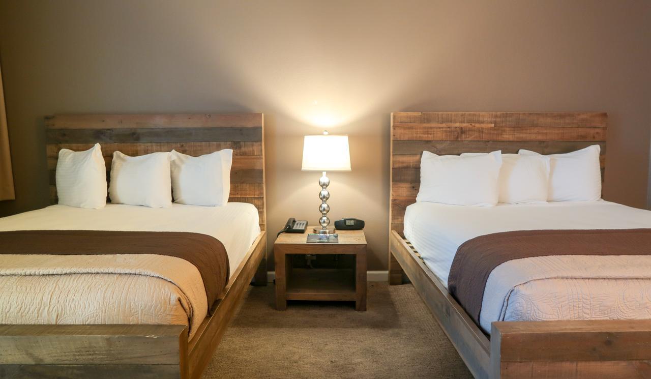 Standard Queen Room Two Queen Beds