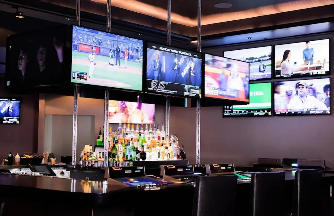 Horseshoe Las Vegas By Suiteness-1