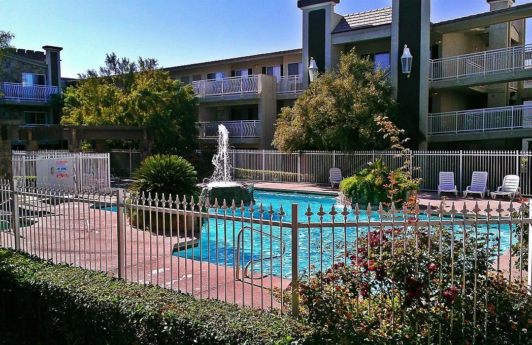 Manor Suites-1