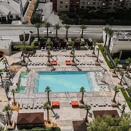 Stripviewsuites At Signature-3