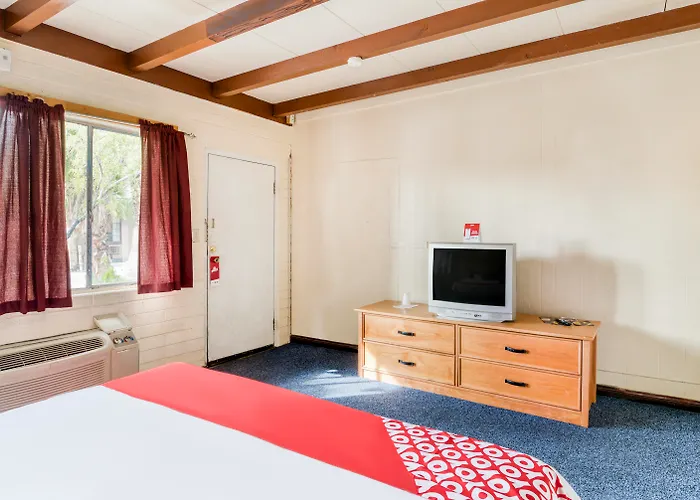 Oyo Oasis Motel Las Vegas I-15