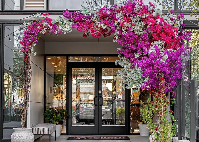 Best Hotels in VegasEnglish