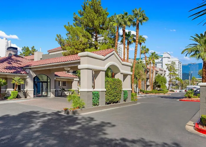 Best Hotels in VegasDesert Rose