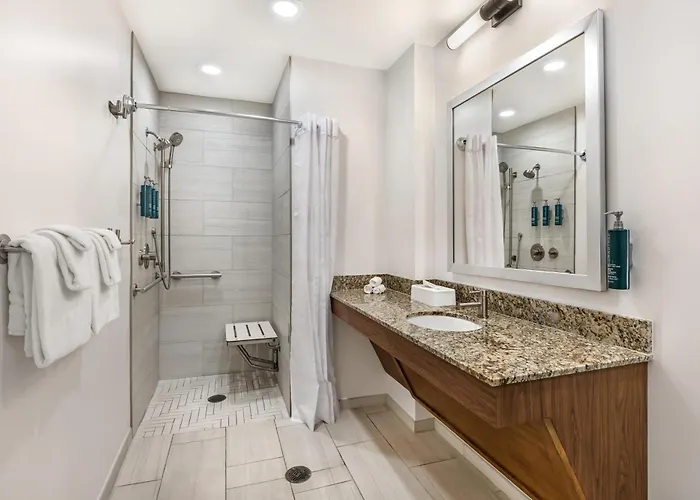 Best Hotels in VegasHilton Vacation Club Cancun